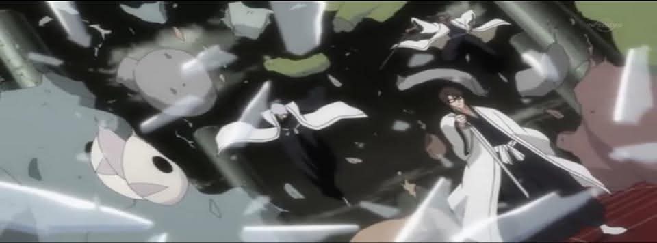 Aizen Invading Hueco Mundo